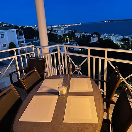 Francia Superbe F3 Balcon Vue Piscine * Cannes