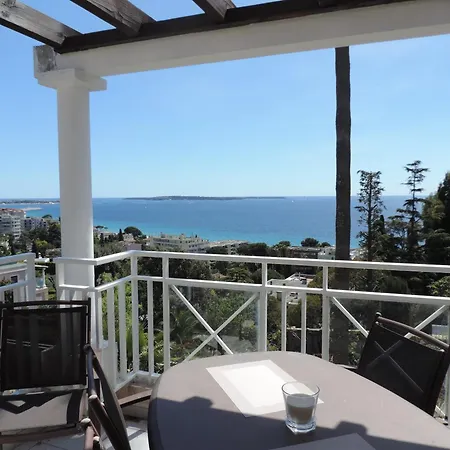 Francia Superbe F3 Balcon Vue Piscine *
