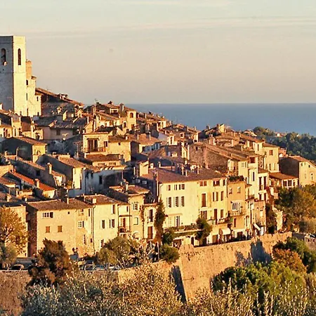Francia Superbe F3 Balcon Vue Piscine *